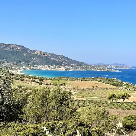 Proche De La D'algajola Альгайола